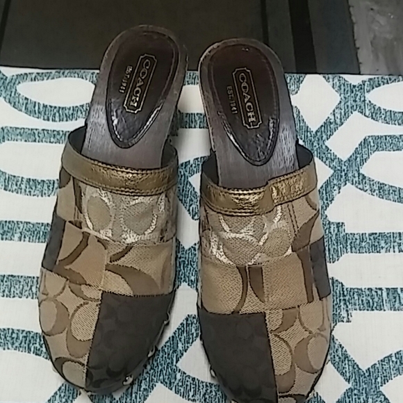 SHOES - Picture 1 of 6